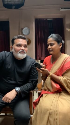 Hemangi Kavi Instagram - Birthday hai isliye maaf Kia! Happy Birthday Senior! @ravijadhavofficial ❤️ 
Thank you for casting me as ‘Swati’ in #Taali and many more to come in advance! 🤪