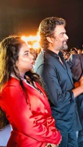 Hemangi Kavi Instagram - “Main #alaipayuthey bol rahi hun #rhtdm se” moment! 😌❤️#crushforever @actormaddy I actually skipped my heartbeat when he looked at me while recording him! 🙈🥰 #कवीहुँमैं #हेमांगीकवी #तीसावळीगं #kavihunmain #hemangikavi #thatduskywoman #trending #rmadhvan #boyfriendmaterial Mumbai, Maharashtra