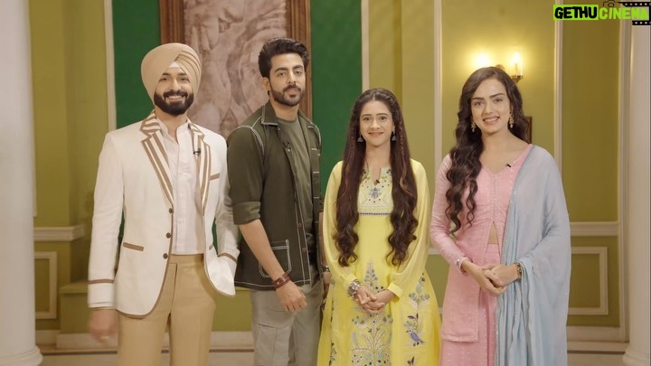 Hiba Nawab Instagram - Jhanak aur Anirudh ko samajhaane ki Sahiba aur Angad ne ki hai poori koshish. Par kya Jhanak aur Anirudh ko samajh aayegi unki baat? Jaanne ke liye dekhiye, #Jhanak, iss Somvaar se, raat 10:30 baje, StarPlus aur Disney+ Hotstar par. @hibanawab @krushalahuja9 @himanshiparashar @vijayendrakumeria