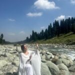Hiba Nawab Instagram - Khoobsurat Kashmir⛰️♥️ 7.13 edits