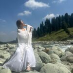 Hiba Nawab Instagram - Khoobsurat Kashmir⛰️♥️ 7.13 edits
