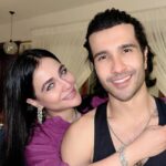 Humaima Malick Instagram - تم ہمارے گھر کی رونق ہو ابو سلطان ہو تم فقط بھائی نہیں ہو! تم تو میری جان ہو !! Tum Hamare Ghar ki Ronaq ho, Abu Sultan Ho ! Tum Faqat Bhai Nahi Ho ! Tum To meri Jan ho ! ❤️❤️❤️❤️ @ferozekhan Ali Zaryoun
