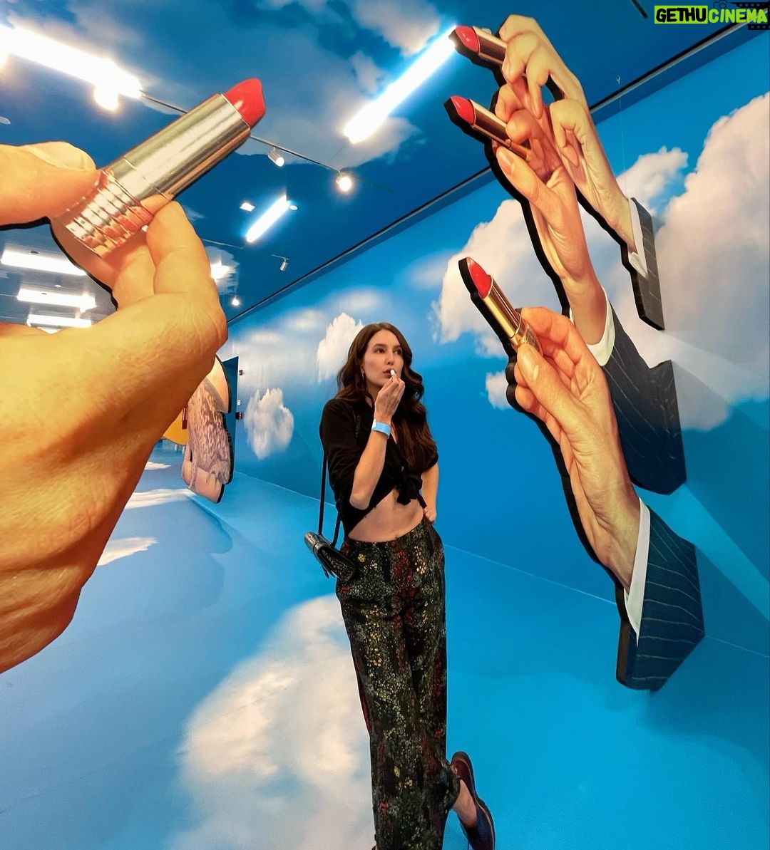Isabelle Kaif Instagram - Stepped into a realm of artistic wonders last night 🌌🎨 The "Infinity Mirrored Room" by Yayoi Kusama and the delightfully absurd "Toiletpaper" exhibit by @mauriziocattelan was too much fun🤩🌀 Thank you #nitamukeshambani for bringing such amazing art to Mumbai! @nmacc.india #ArtisticWonders #NMACCIndia #InfinityVsAbsurdity #SoulFeast" Feast for the Soul