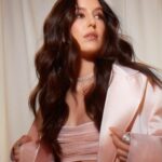 Isabelle Kaif Instagram - fun times at the #bhottindiafest with @realbollywoodhungama ✨🩷 Makeup @nishisingh_muah Hair @kunjsharma_hair Pics @shivamguptaphotography Outfit @_slaet_ Jewellery @rubans.in Styled by @anshikaav Assisted by @bhatia_tanisha SideEye
