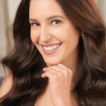 Isabelle Kaif Instagram - Obsessing over this cream by @dotandkey.skincare The barrier repair cream has 5 essential ceramides to protect my skin barrier & it gives intense hydration. Use my code KAIF15 to avail extra discount 💗 #ad #dotandkey
