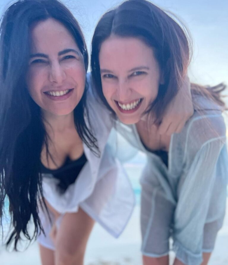 Isabelle Kaif Instagram - Happiest of Birthdays Sister Dearest @katrinakaif love always 😘❤️🥳 Happy Birthday Sister