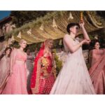 Isabelle Kaif Instagram - parivaar hi sab kuch hai @katrinakaif Wedding Memories