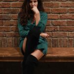Isabelle Kaif Instagram - note to self: always wear makeup when visiting sister on set. impromptu photo shoots may occur Note To Self