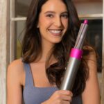 Isabelle Kaif Instagram - Quickest glam transformation there is 💁🏻‍♀️ Get amazing curls, go poker straight, whatever style you want and all with no heat damage to your hair!! Perfect salon like hair at home✨ A one of a kind, all in one product. Nothing else like it❣️ #GoodbyeExtremeHeat #DysonAirwrap #DysonIndia #DysonHairAtHome Gorgeous Hair