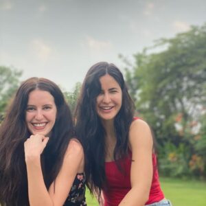 Isabelle Kaif Instagram - Wishing you joy and laughter for 2021