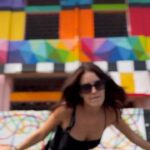 Isabelle Kaif Instagram - think I make a pretty good tour guide…right @jamiejsn_ ?who’s next ? Sasoon Dock Art Festival
