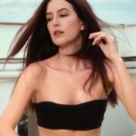 Isabelle Kaif Instagram - neon makes you stronger and faster. it’s science Neon Strong