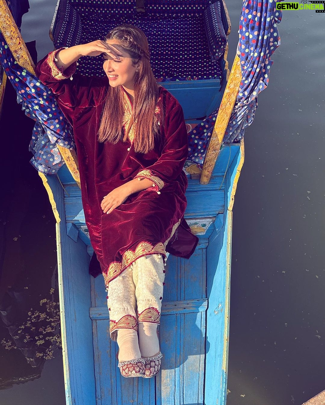 Isha Sharma Instagram - Meet my haafees yaara @ayushibhatia96 meri akharot ❤️ • • Thank you for sending this beautiful outfit @hirfah_exports ❤️