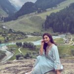 Isha Sharma Instagram - "From Small Town Dreams to Small Screen Reality" To the all glittery lights of tall sky scrappers of big city from the beautiful stars in the clear sky of my small hometown. Start of a new journey . I was just a small town girl with big aspirations, yearning for a chance to shine on a larger stage. Little did I know that my journey would lead me to a remarkable opportunity, where I would play the role of a small town girl on a television show as the lead artist. Growing up, my world was filled with the simplicity of rural life, but my heart carried ambitions that stretched far beyond the horizon. Stepping into this role is both thrilling and challenging. I drew upon my own experiences growing up in a small town to breathe life into the character. I want to ensure that the portrayal is authentic and relatable to others who shared my background. The journey from being a small-town dreamer to a "Pashmina" has been nothing short of incredible. To all those from small towns, chase your dreams relentlessly and never underestimate the potential that resides within you. It's all your love and blessings that I am cherishing the values and simplicity that had shaped me. #pashminna coming soon 🔜 Pehalgam