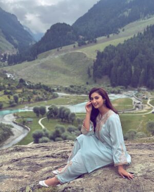 Isha Sharma Instagram - "From Small Town Dreams to Small Screen Reality"

To the all glittery lights of tall sky scrappers of big city from the beautiful stars in the clear sky of my small hometown. Start of a new journey . I was just a small town girl with big aspirations, yearning for a chance to shine on a larger stage. Little did I know that my journey would lead me to a remarkable opportunity, where I would play the role of a small town girl on a television show as the lead artist.

Growing up, my world was filled with the simplicity of rural life, but my heart carried ambitions that stretched far beyond the horizon. 

Stepping into this role is both thrilling and challenging. I drew upon my own experiences growing up in a small town to breathe life into the character. I want to ensure that the portrayal is authentic and relatable to others who shared my background. 

The journey from being a small-town dreamer to a "Pashmina" has been nothing short of incredible. To all those from small towns,  chase your dreams relentlessly and never underestimate the potential that resides within you. It's all your love and blessings that I am cherishing the values and simplicity that had shaped me.
#pashminna coming soon 🔜