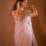 Isha Sharma Instagram - Comment down which one you like the most.. • • • Photographer: @capturing_master Makeup: @getglammedbyrav Hair: @komalhairstylest Outfit: @frontierphagwara Location: @capturing_master_studios Team: @insyncdigitals Jwells by @vishaljewelsftb