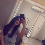 Isha Sharma Instagram - Heyaa…… Thank you for loving koyi siii… Do you want to see my dance video on this song????