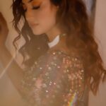 Isha Sharma Instagram – Ishq hi Ishq 🥀
•
•
•
Hair @hairbyharrybajwa 
Makeup @satpreetkaurmakeovers 
Video by @capturing_master 
Outfit @onaya_regal 
Jewellery by @sohne_gehne