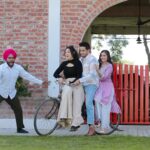 Isha Sharma Instagram - ਕਈ ਮਿੱਤਰਾਂ ਦੀ LIFE ਵਿੱਚੋਂ ਚੰਗੀਆ ਗਈਆ 😇 ਦਿਲਾਂ ਦਾ ਕਬਾੜੀਆ 5 MILLION CROSSED TRENDING NUMBER #1 🙏🏻 @isha_sharma7 @prabhgrewalofficial #rnait #reels #ishasharma #prabhgrewal #trending