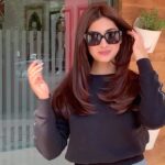 Isha Sharma Instagram - Hum kisi ko ache lagte hain.. Par kisi ko behad bhi ache lagte hain .. But Woh pta ni Kon hain 🫢 • • • Credits for my hair goes to @abrar_ali_hair_artist