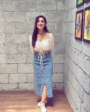 Isha Sharma Instagram - Greetings 🌸