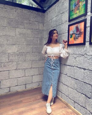 Isha Sharma Instagram - Greetings 🌸