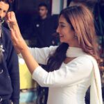 Isha Sharma Instagram - Pashminna 🤍🤍 If you are growing up , bow down, lower your head walk slowly slowly you will reach your goals . • • • Picture courtesy @kaish_cinematics . Srinagar, Jammu and Kashmir