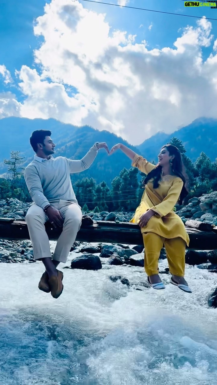 Isha Sharma Instagram - Who do you think is in love pashminna or Raghav? @nishantsinghm_official❤️