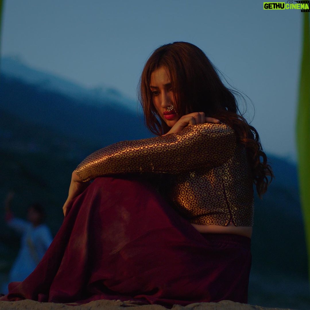 Isha Sharma Instagram - The world wants to meet me,but I want to meet someone who is not in this world..