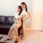 Ishveen Gulati Instagram - Good time, not a long time….🤍 OUTFIT: @boohoo ✨ #teamvleenam #mirrortwins #twins #twin #london #uk
