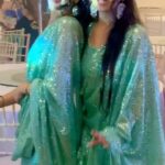 Ishveen Gulati Instagram - Pyar🙈 #teamvleenam #mirrortwins #twins #twin ✨