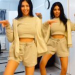 Ishveen Gulati Instagram - P PAA K!! This song is a vibe @listen2denny 💗 #teamvleenam #mirrortwins #twins #twin ✨