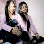Ishveen Gulati Instagram - My Dil Goes Zoommmm💗 #teamvleenam #mirrortwins #twins #twin ✨