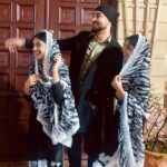 Ishveen Gulati Instagram - So far, so good!🧿Broooo @amxn.sg ✨ #teamvleenam #mirrortwins #twins #twin #brother