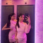 Ishveen Gulati Instagram - Always look on the pink side of life…..💗 #teamvleenam #mirrortwins #twins #twin ✨