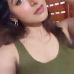 Iswarya Menon Instagram - Flipping my hair like I don’t care 😉🤨💚