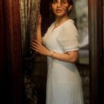 Iswarya Menon Instagram - 🤍 . . 📷 @irst_photography @noormakeup_mehndi