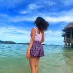 Iswarya Menon Instagram – Falling in love with life every single day 💜💙
#lovelifeanditwillloveyouback