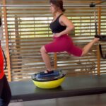 Iswarya Menon Instagram – Art of balancing 🤯😝
Phewwwwwww pure hardwork 🥵
.
@nizam_maz 😇