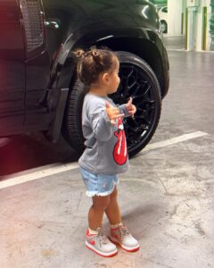 Izabelle Leite Instagram - 🤍 me & my two mini me 🤍