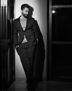 Jackky Bhagnani Instagram - The Classic B&W 💯 #StyleWithJB Outfit @collectiveindia Blazer @hugo_official Trouser @paige Styled by @anshikaav Assisted by @bhatia_tanisha HMU by @officialbmshairstyle Shot by @realvision333