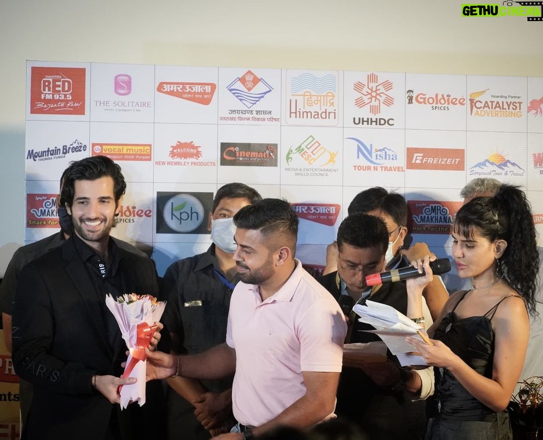 Jashn Agnihotri Instagram - #diff2021 #memories ❤️ Orderwise in pics with #adityaseal #manjotsingh #uttarakhandchiefminister #gajendrachauhan #akhilendramishra #mitavashisht