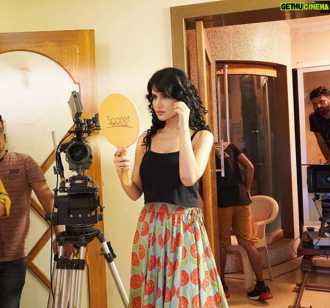 Jashn Agnihotri Instagram - #today #shootfullswing ❤️