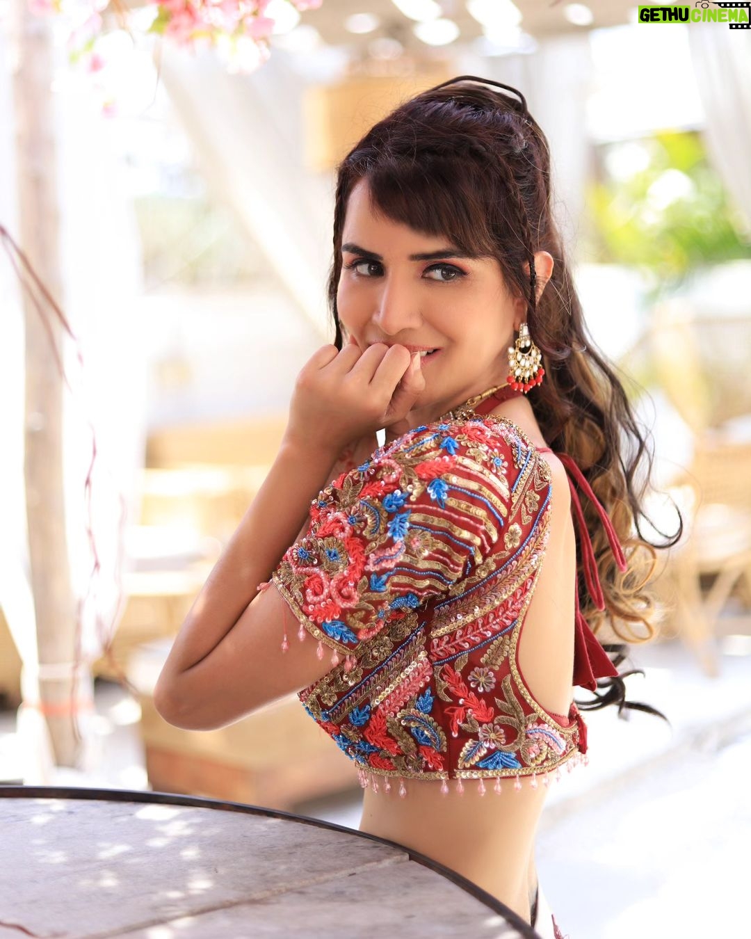Jashn Agnihotri - 69.2K Likes - ❤️