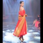 Jasmine Rath Instagram – Gracing Navyata 2023 with her mesmerizing presence, the fabulous Jasmine Rath leaves us speechless as our show stopper! Thank you for adding glamour, elegance, and star power to our annual function at INIFD Bhubaneswar. Your charisma and talent have inspired us all.

@jasmine_rath
.
.
.
.
#jasminerath #navyata #Navyata2023 #inifd
#inifdbhubaneswar #INIFDians
#FashionDesign #Interiordesign
#annualfunction #annualevent
#navyatafashion #fashionshow2023 #navyatafashionindia