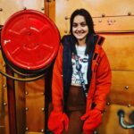 Jasmine Rath Instagram - "HAPPINESS ATTRACTS HAPPINESS " #jasminerath #actor #actorslife #traveldairies #hyderabad #snowworld #happyme #loved #blessed #pampered #gratitude #postoftheday