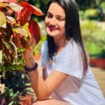 Jasmine Rath Instagram – Current mood: warm and sunny✨what about you??🤗

#jasminerath #picoftheday