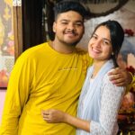 Jasmine Rath Instagram - This relationship of the heart is tied to your hands♥️ #jasminerath