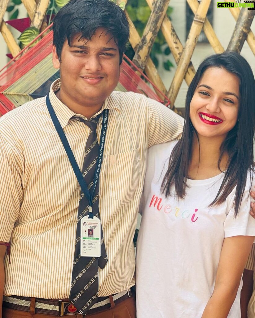 Jasmine Rath Instagram - Happy birthday little brother💕 I still remember the years when you were just a toddler learning to walk around the house. Today, you’re already preparing for your finals! So... All the best and once again HAPPY BIRTHDAY GUDDU ! #jasminerath #brothersisterlove