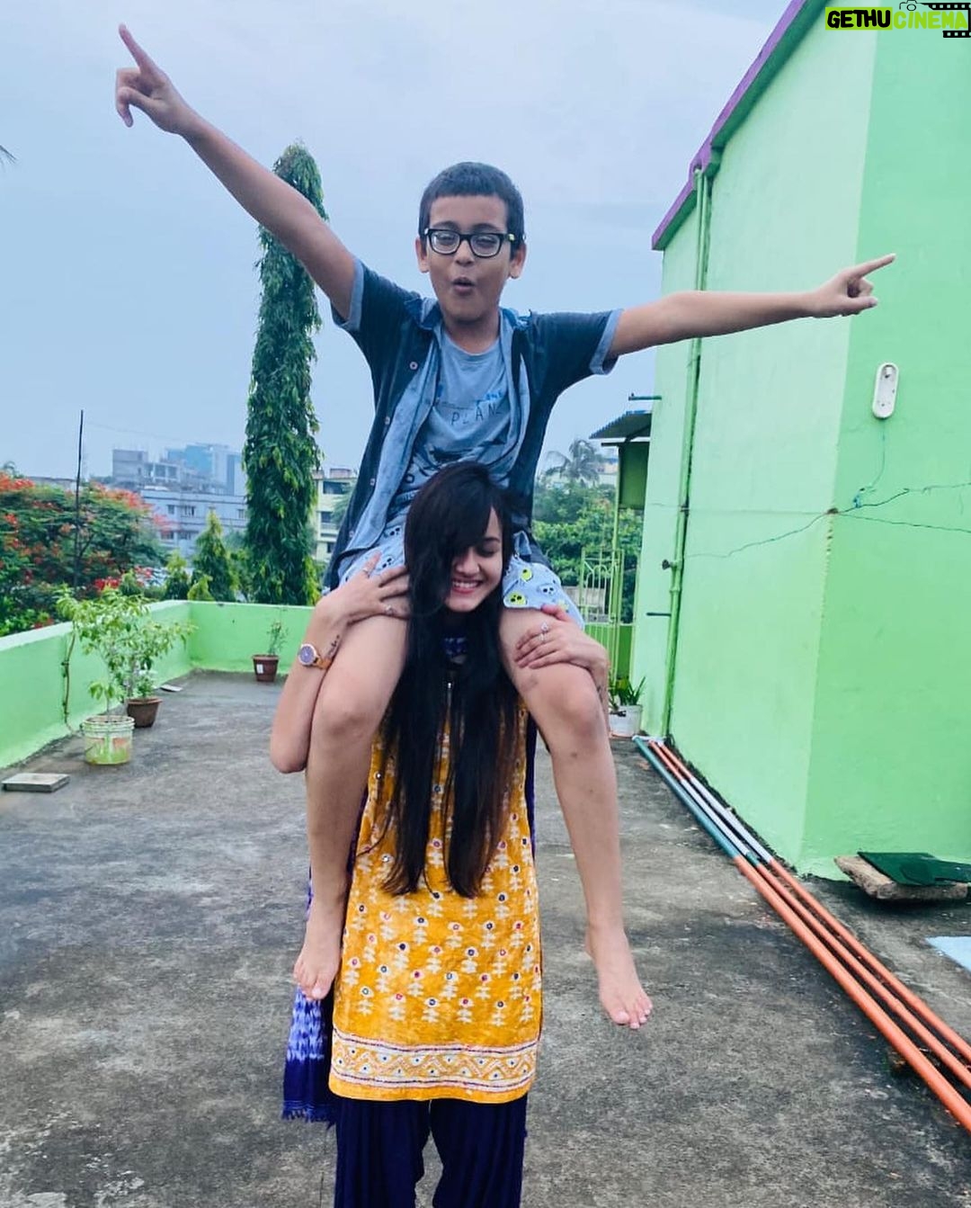 Jasmine Rath Instagram - Happy birthday my little baby✨I hope that you will grow up tall and strong, just like our dad! You can stay cute and little meanwhile, little guy😜 Elder siblings should always take care of the younger siblings, and I intend to do that for as long as I can. I love you! I wish you excellence in your academics and lots of new friendships to make💫 Your laughter and hugs after I had a long day is always the perfect cure🥹once again HAPPY BIRTHDAY my baby♥️and so sorry for not being there with you today to celebrate but you know how much I love you right? And I hope that you will start crying less as you grow up more…mama told me she is unable to handle you…Please be a good baby brother, won’t you?💕 #jasminerath #babybrother